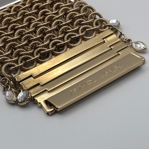 Betsey Johnson Watch Crystal Wide Chain Bracelet Gold Tone Needs Battery - Picture 9 of 12